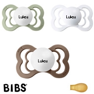 BIBS Supreme Sutter med navn, Sage, Dark Oak, White, Symmetrisk Latex str.2 Pakke med 3 sutter